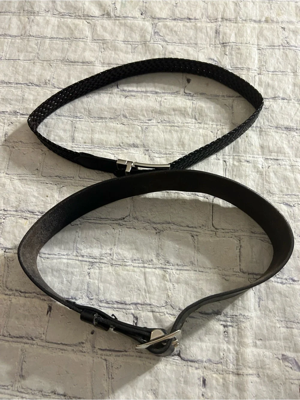 BLACK WAXED LEATHER (BWF) RUGGED BELT SIZE 28 & BLACK WOVEN REVERSIBLE BELT 28